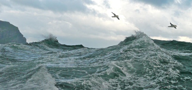 Rough seas leaving St. Kilda