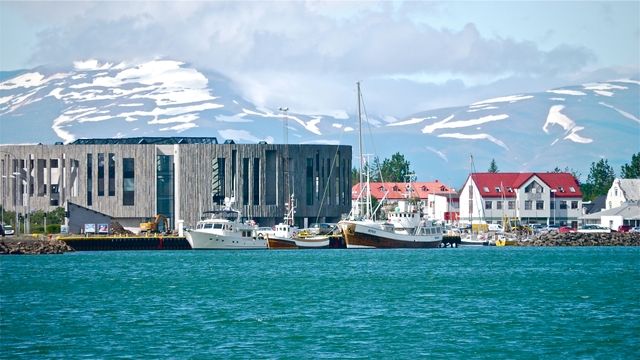 Venture II in Akureyri
