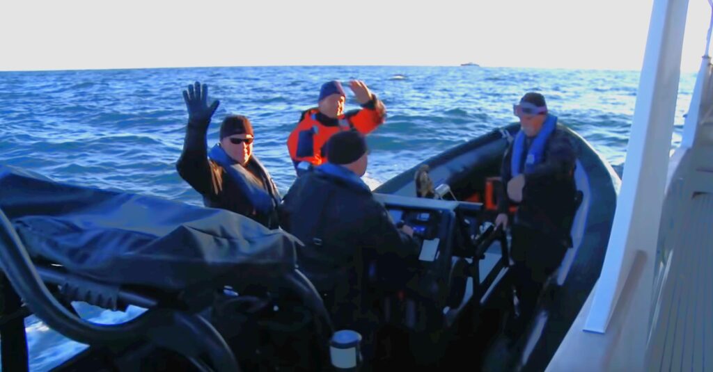 Dutch Coastguard leaves after boarding us in north Sea en route to Hamburg.