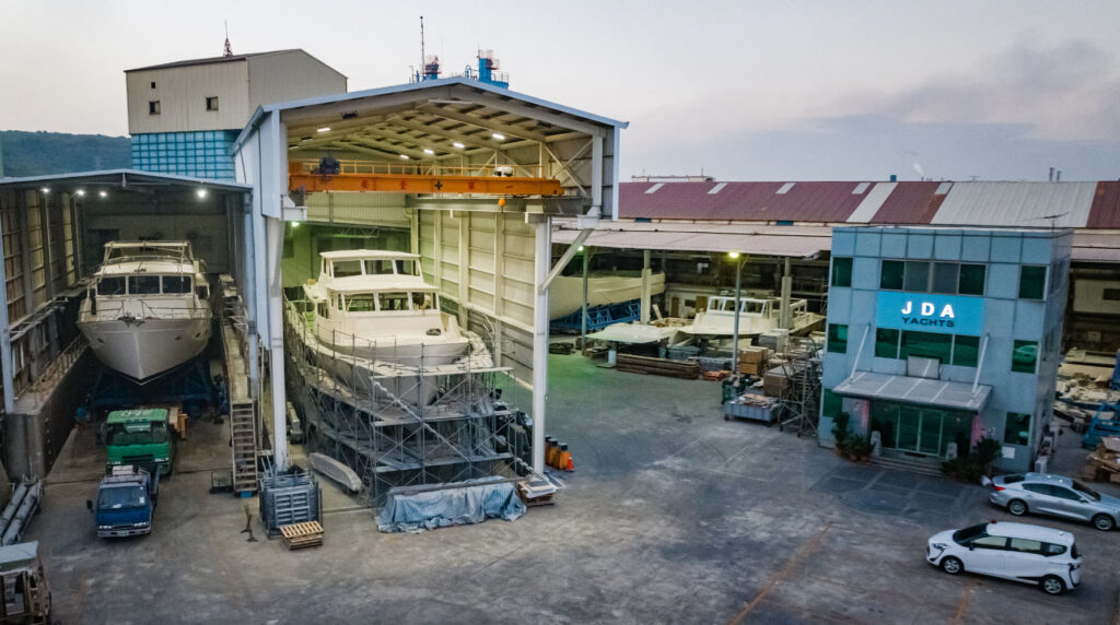 Dedicated shipyard for the fleming 85