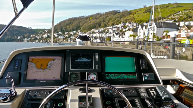 Venture flybridge instruments, Dartmouth