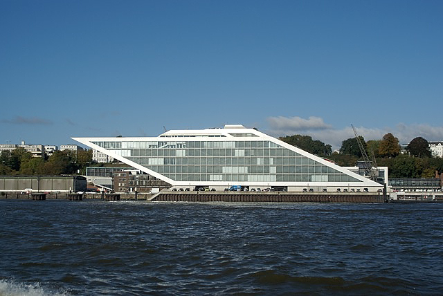 River Elbe, Hamburg