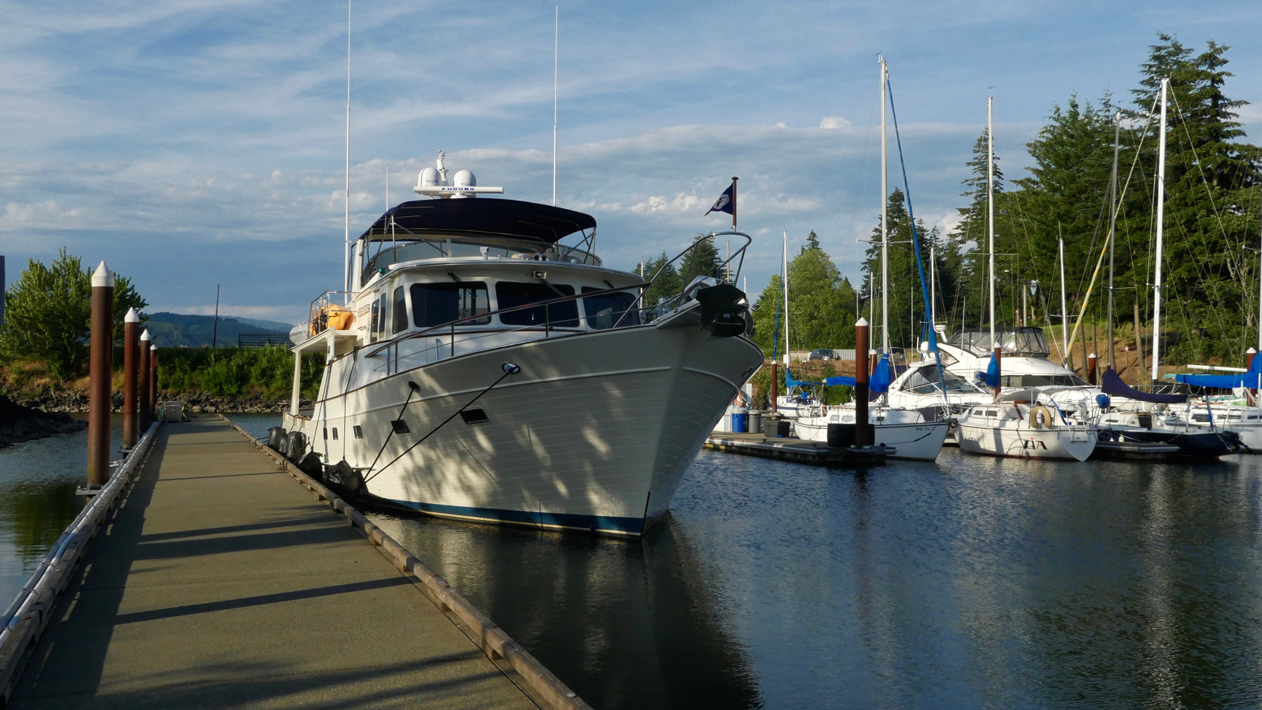 Port of Cascade Locks marina