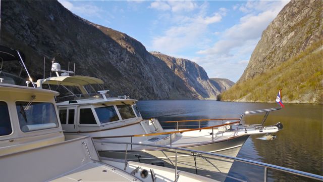 Venture II & Sito in Josefjorden