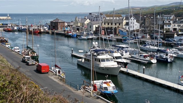 VENTURE II in inner Peel Harbour