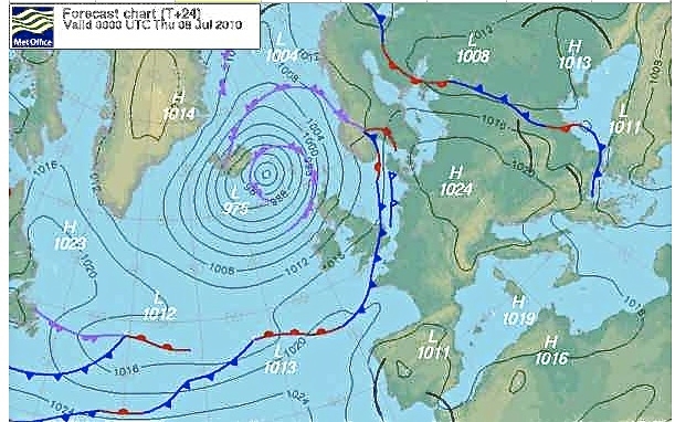 Weather system that kept us in Isafjordur